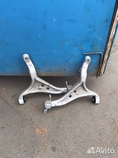 Нижние рычаги mersedes