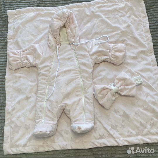 Конверт и комбенизон для новорожденного новый