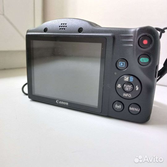 Компактный фотоаппарат canon