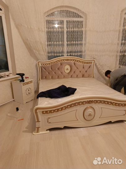 Сборщик мебели