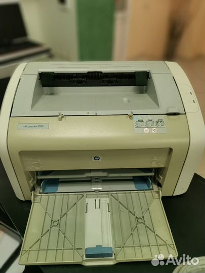 Принтер hp LaserJet 1020