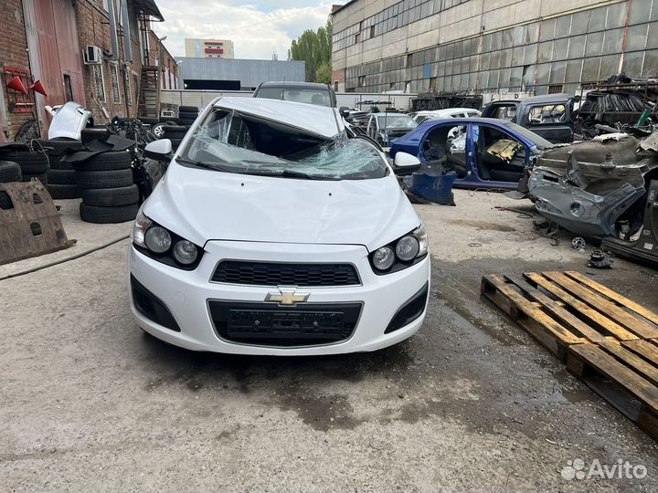 В разборе Шевроле Авео Т300 двс 1.6 F16D4 МКПП