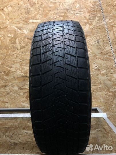 Bridgestone Blizzak DM-V1 235/65 R18