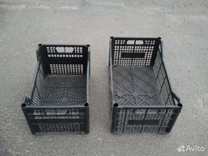 Ящики, бутыли 20-30л, канистры 20,30л