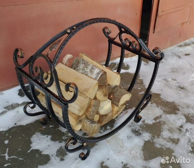 Дровница для камина