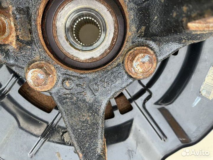 Кулак передний правый Lexus Rx4