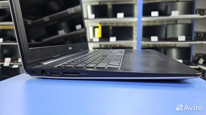 Ноутбук Dell A10-7300 8gb R7 M260 2gb