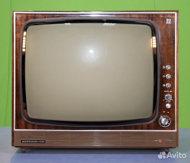 Редкий винтажный телевизор берёзка 210
