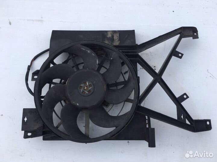 Вентилятор радиатора Опель Вектра В