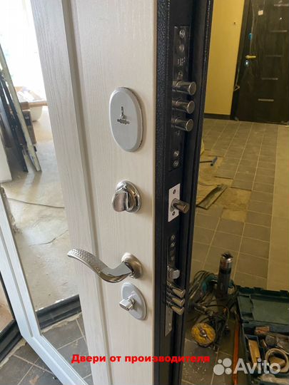 Входная дверь