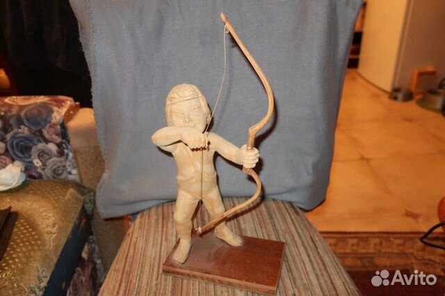 Статуэтка Робин-Гуд.Дерево,резьба