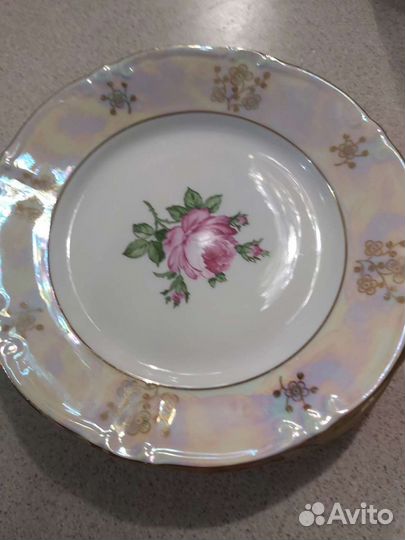 Набор столовой посуды новый