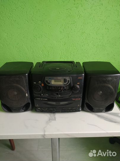 Музыкальный центр philips