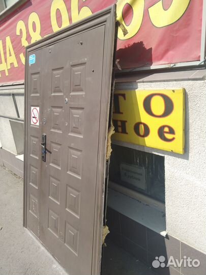 Дверь входная металлическая 2-х створч.,б/у
