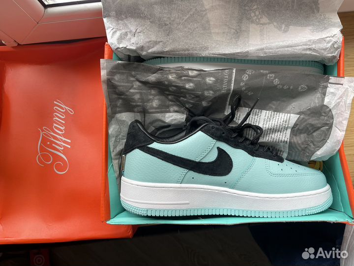 Nike tiffany