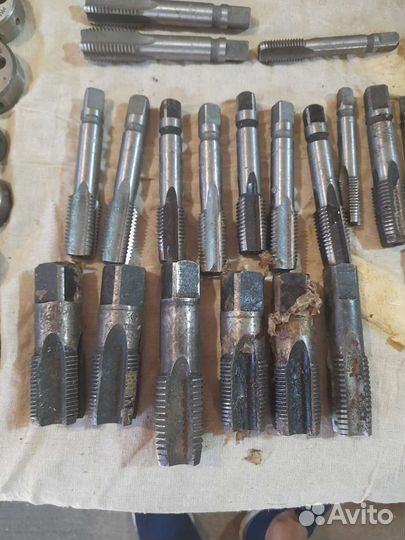 Метчики и плашки