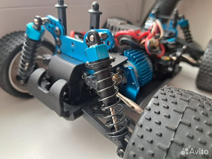 Машинка на радиоуправление HSP 1/16