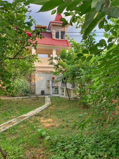 Дом 245 м² на участке 2,3 сот.