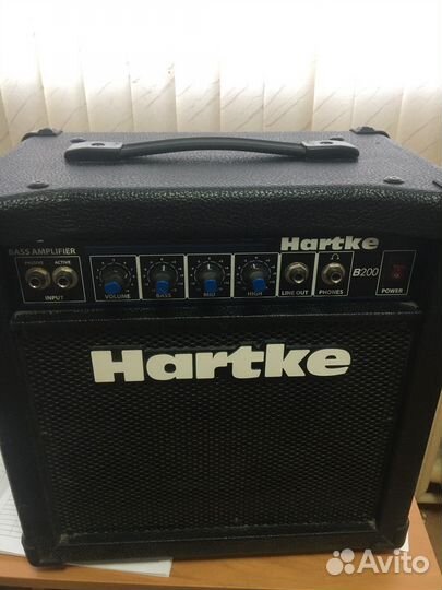 Басовый комбоусилитель Hartke B 200