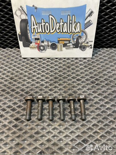 Болт маховика Volkswagen Passat B5 1.9 AHH