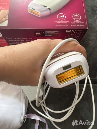 Philips lumea Essential BRI863 фотоэпилятор