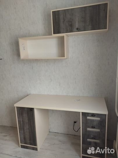 Рабочая зона для школьника студента