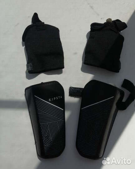 Щитки футбольные детские Kipsta