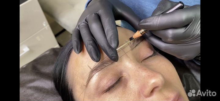 Перманент бровей