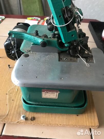 Продам оверлок