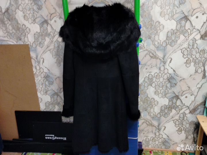 Дубленка натуральная женская с капюшоном