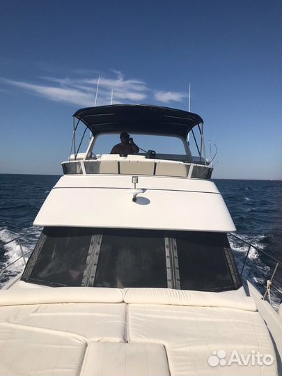 Моторная яхта Carver продажа