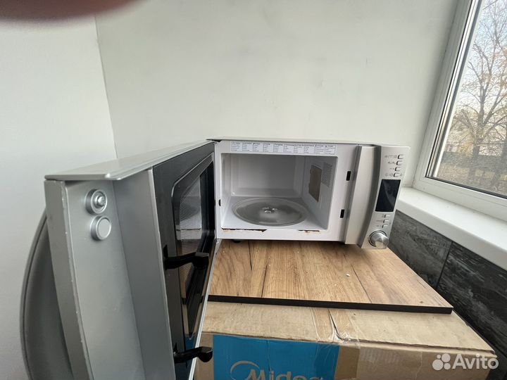 Микроволновая печь Candy