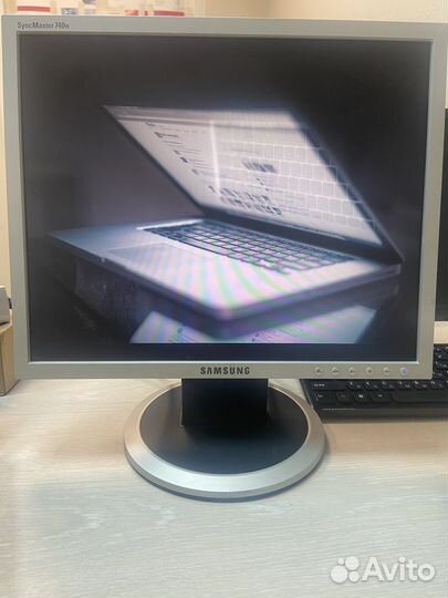 Монитор 17 дюймов