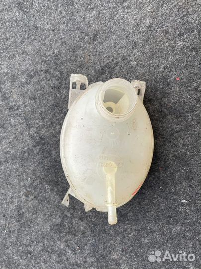 Бачок расширительный Renault Logan