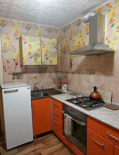 2-к. квартира, 49 м², 1/10 эт.