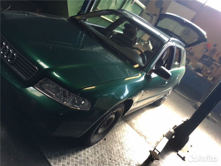 Разбор на запчасти Audi A4 (B5)