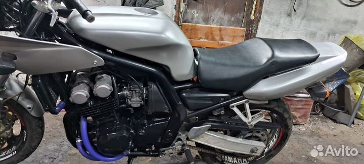Yamaha FZ 400