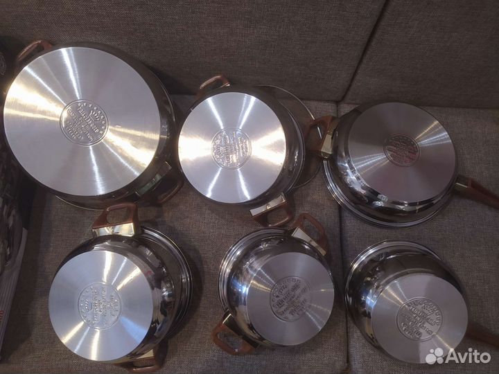 Наборы кастрюль новые