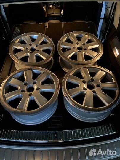 Оригинальные диски R17 на Touareg 7P6 601 025