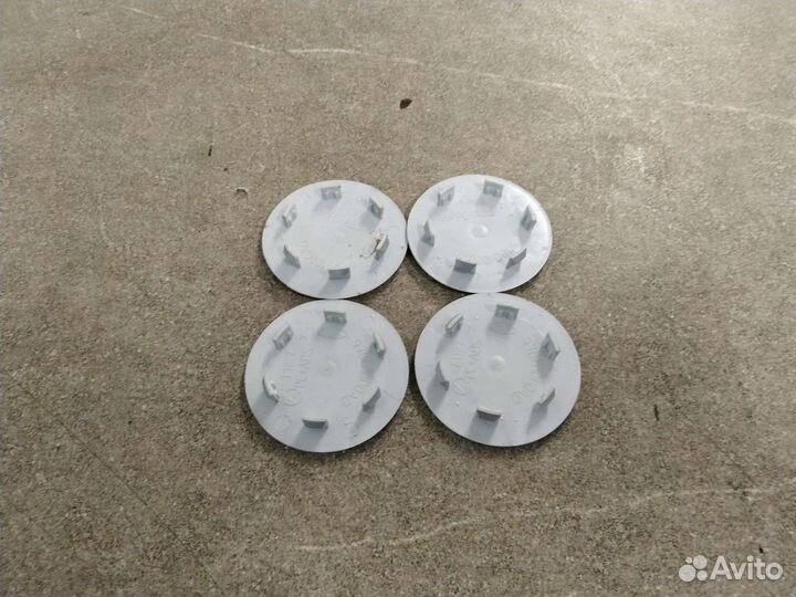 Заглушка литого диска d.68 R15 (1329570) Ford