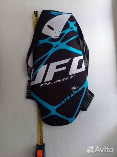 Защита спины горнолыжная