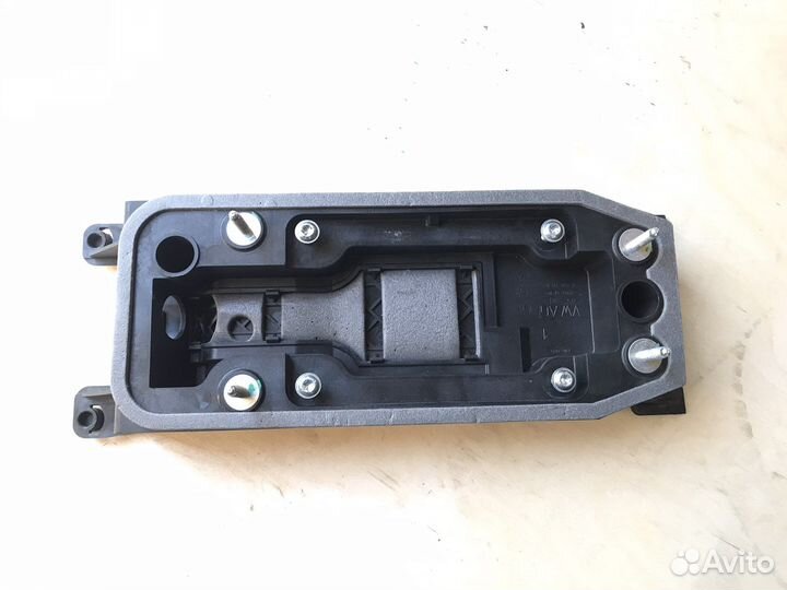 Кронштейн кулисы 3Q0713085 Passat B8