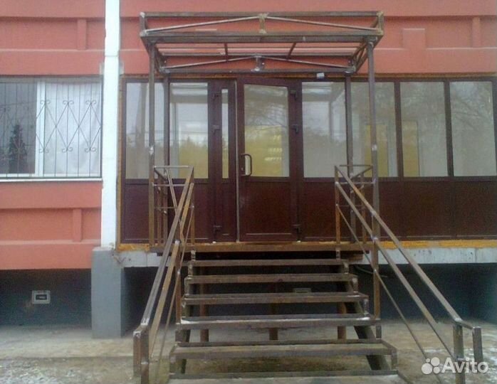 Пластиковые двери / Входная группа