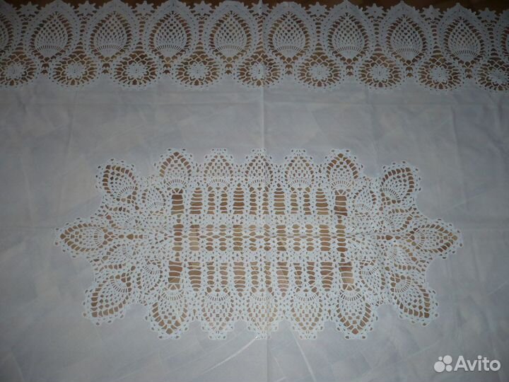 Скатерть белая селиконовая новая