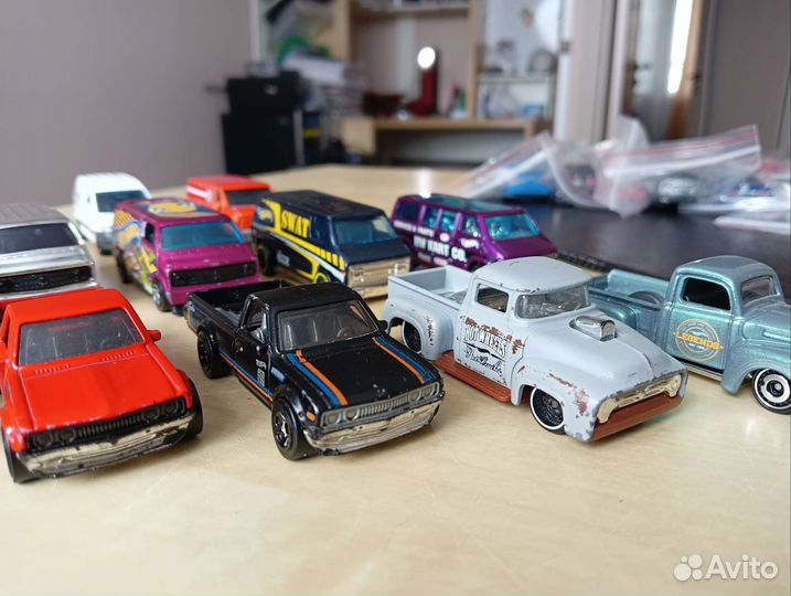 Hot Wheels машинки