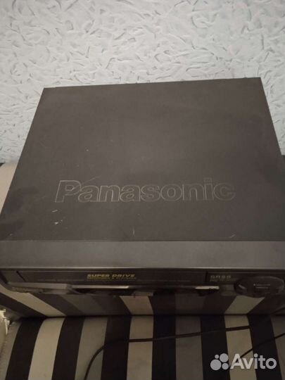Видеомагнитофон panasonic