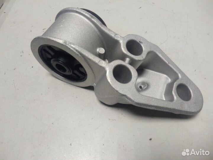 Сайлентблок задней балки Volkswagen Passat B5