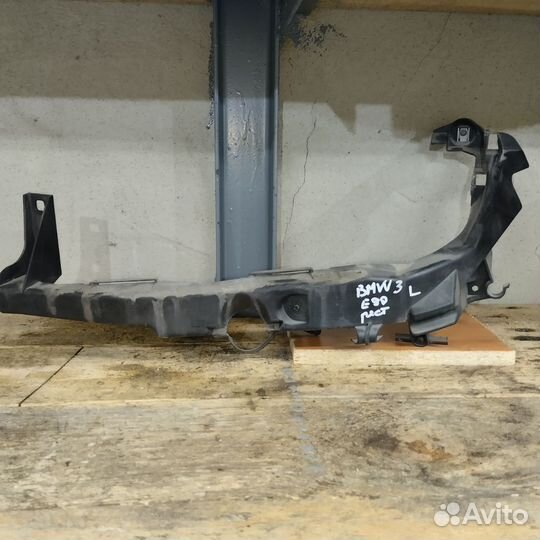 Кронштейн фары передний правый Bmw 3 E90/E91