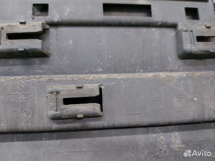 Молдинг двери передний левый Audi Q7 4LB ccma 2009