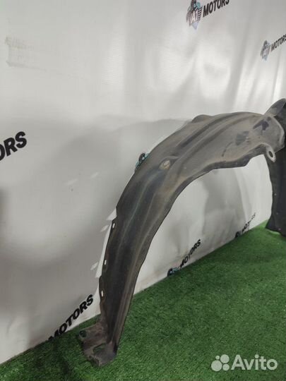 Подкрылок передний левый Nissan Wingroad WFY11